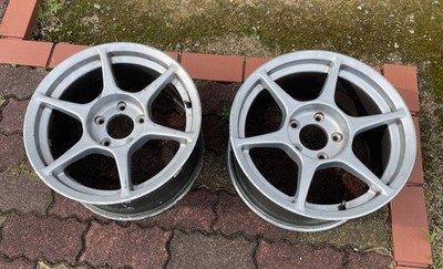 JDM P1 Racing 16-inch 8.5J offset 37 used on an Integra DC2. No Tires