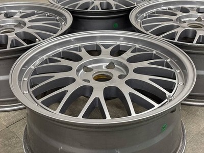 JDM Excellent Condition Mesh type 18in 8J +45 PCD114.3 4Book Lexus GS No Tires - Image 2