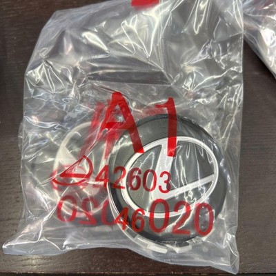 JDM Lexus Genuine Wheel Caps 12-inch Individual Set Part Number 42603- (No Tires) - 画像 (3)