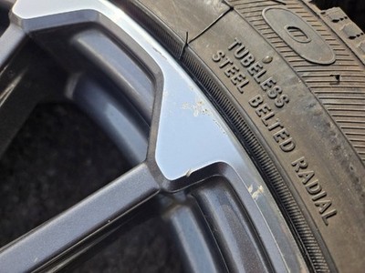 JDM K Used studless tires 4-pack set for Subaru VM Levorg STi. Genuine No Tires - Image 5