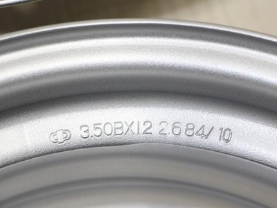 JDM C138 Old Car Rare Iron Wheels 12x3.5J+35 PCD114.3 Hub Diameter 81m (No Tires) - 画像 (9)