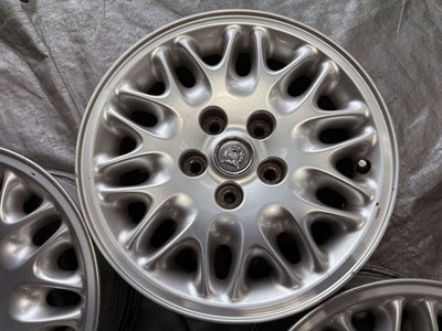 JDM Rare Jaguar XJ308 Genuine 16x7j +33 5-hole PCD120.65 4-Book Set<br No Tires - Image 3