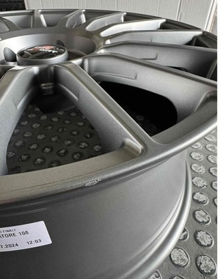 JDM Long-term stock item OZ Superturismo TGR-WRT 8.0J 185H/114 Inset + No Tires - Image 2