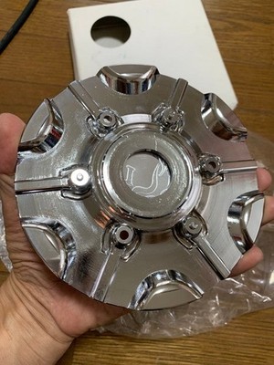 JDM Rare Lowenhart LX Center Cap Chrome (No Tires) - 画像 (2)