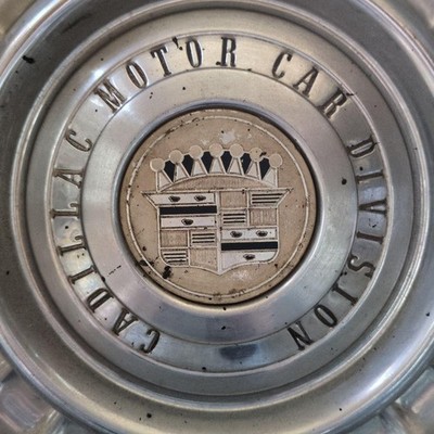 JDM 1959 Cadillac wheel cap 1 sheet only (No Tires) - 画像 (2)