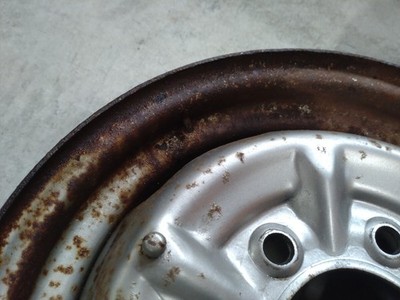 JDM Datsun Truck 520 521 620 Genuine Wheel Set Center Caps Datsun Genu No Tires - Image 5