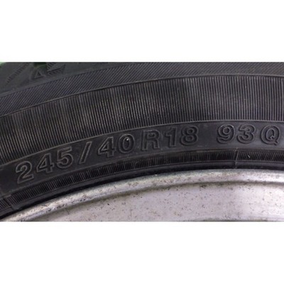 JDM 2021 Yokohama ice GUARD iG70 245/40R18 studded tires 90% tread rem No Tires - Image 8
