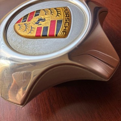 JDM Genuine Porsche wheel center cap aluminum part number 7L5.601.149 No Tires - Image 3