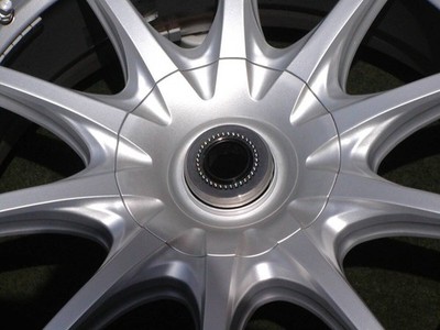 JDM Tire Fabless LW-10 8J +30 Hiace 200 Caravan NV350 Daytona Rodeo Dr No Tires - Image 4