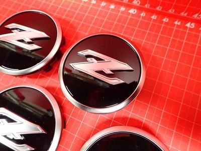 JDM NISSAN Fairlady Z RZ34 North American Nissan Center Cap Z Mark Z L No Tires - Image 4