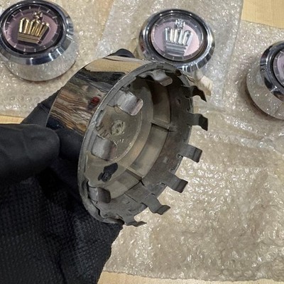 JDM Genuine Toyota 120 Series Crown Center Cap 4-Individual Set No Tires - Image 3