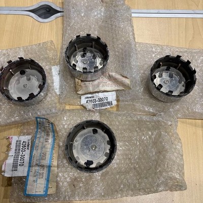 JDM Genuine Toyota 120 Series Crown Center Cap 4-Individual Set No Tires - Image 5