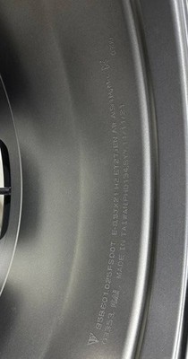 JDM Porsche Macan RS Spider genuine 95B 21 Continental No Tires - Image 7