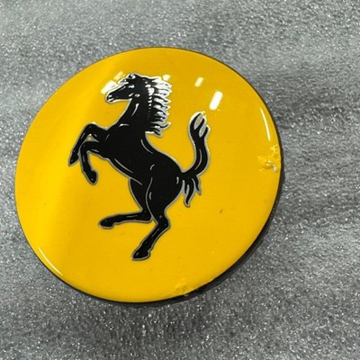 JDM Genuine Ferrari center caps 4-individual used. No Tires - Image 2