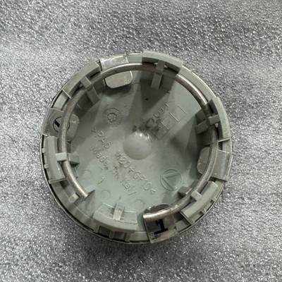 JDM Genuine Ferrari center caps 4-individual used. No Tires - Image 8