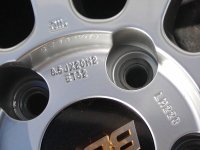 JDM Size: Excellent condition BBS LM229 PCD120-5H 8.5J +32 DS 2Book se No Tires - Image 4