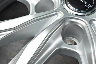 JDM Used Hot Stuff Wheel Set 4-Book Set 187.0J x 18 +38 PCD 114.3 225/ No Tires - Image 9