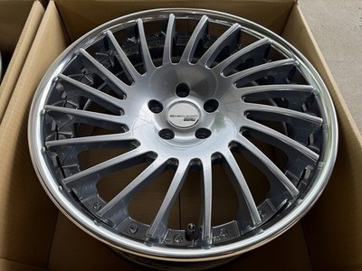 JDM Scratches: None. 4Book SSR Executor CV05 198.5J +30 5H-114.3 Super No Tires - Image 2