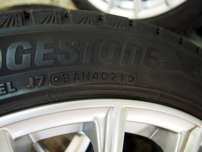 JDM Excellent condition 2021 model Bridgestone VRX3 225/45R18 tires Eu No Tires - Image 10