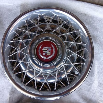 JDM Cadillac Wheel Caps 4 Individual Set Rare No Tires - 画像 (8)