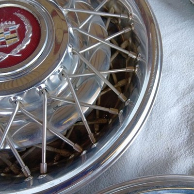 JDM Cadillac Wheel Caps 4 Individual Set Rare No Tires - 画像 (12)