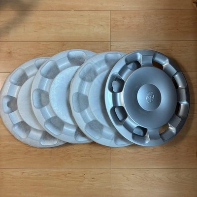 JDM New Sienta genuine wheel cap 4 Individual set new car No Tires - Image 2