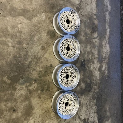 JDM SSR Speedster 4 Mirror Mesh White 4Book PCD 114.3 4-Lug 5.5JJS No Tires - Image 3