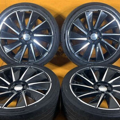 JDM Custom WALD Valkas B11C 22-inch 9J +33 PCD114.3 wheels on Nitto NT (No Tires)