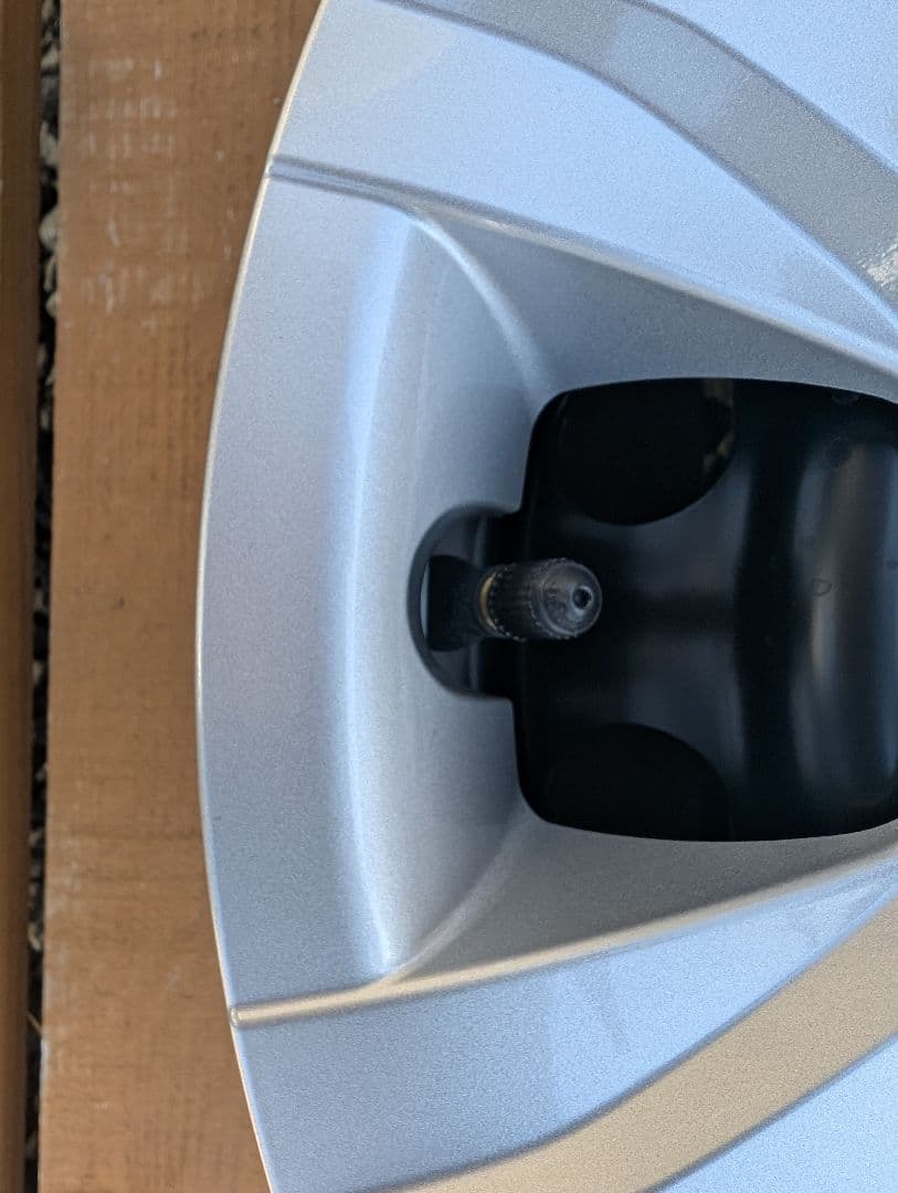 JDM Toyota 15 Wheel Caps 4 Individual Set (No Tires) - 画像 (3)