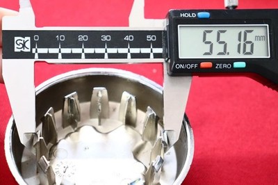 JDM Set of 4 genuine used wheels for Nissan Cima: center caps center c (No Tires) - Image 10