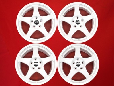 JDM Used OZ Chrono 4wheels 17x8+35 9+35 5x114.3 Hub67 White