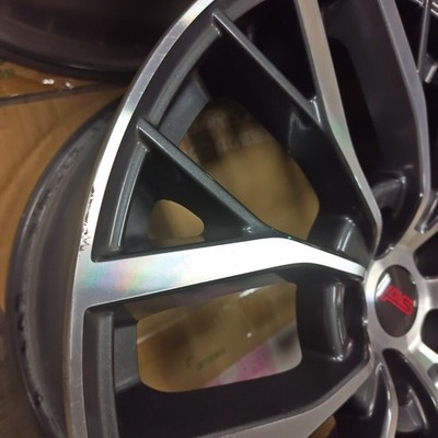 JDM Subaru WRX STI Genuine 194-Wheel Set 8.5J Inset 55 5-hole PCD114.3 HUB56 (No Tires) - Image 3
