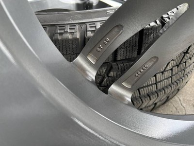 JDM Excellent condition BS BLIZZAK RFT 245/50R19 Bridgestone studless (No Tires) - Image 8