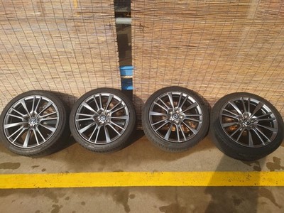JDM Nissan Skyline V37400R with genuine wheels and tires br Nissan (No Tires)