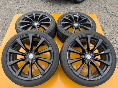 JDM Wheel and tire 4-Wheel Set Nissan genuine V36 Skyline Coupe 19x8.5J (No Tires)