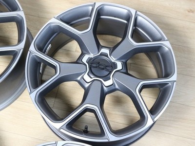 JDM Rare Item FIAT 500X sports Genuine 7.5J +40 19in PCD110 5-hole 4 (No Tires) - Image 4