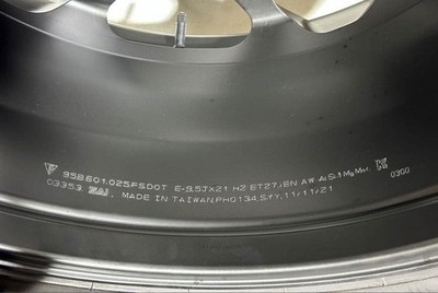 JDM 21 Porsche Macan RS Spyder Genuine Option 95B 4-Wheel Set (No Tires) - Image 7
