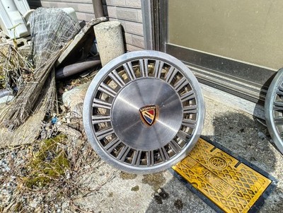 JDM Nissan first-generation Leopard F30 series wheel caps (No Tires) - Image 3