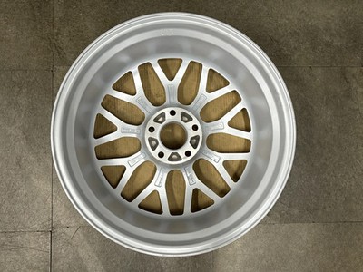 JDM Used GIOVANNA ESSEX 4-Wheel Set 20x8.5J +20 PCD 120 Wheels Onl (No Tires) - Image 9