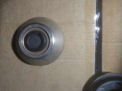 JDM RAYS VOLK RACING TE37 center caps in good condition. (No Tires)