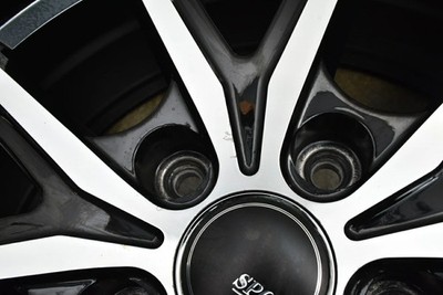 JDM Used Yellow Hat wheel set 4-piece set 18x7.0J +53 PCD 114.3 22 (No Tires) - Image 9