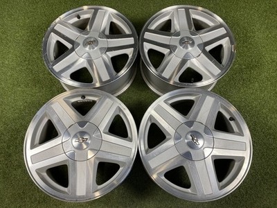 JDM Chevrolet Trailblazer genuine 17-inch wheels 7J +50 127 6H 4-hole. (No Tires)