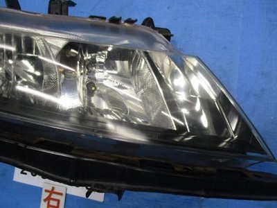 JDM Honda Civic Type R Euro ABA-FN2 Right Headlight Genuine HID No. 30 (No Tires) - Image 2