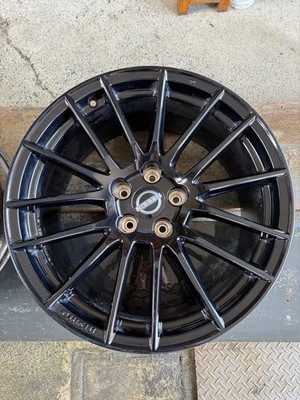 JDM Genuine NISSAN Skyline NISMO 19-inch wheels manufactured by ENKEI. (No Tires)