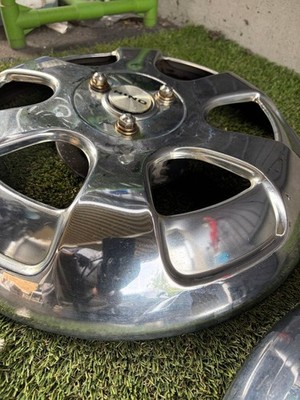 JDM Genuine Hino wheel caps set of 2 some dents present. (No Tires) - Image 2