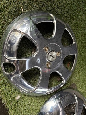 JDM Genuine Hino wheel caps set of 2 some dents present. (No Tires) - Image 4