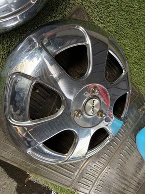 JDM Genuine Hino wheel caps set of 2 some dents present. (No Tires) - Image 5