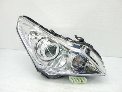 JDM 2052741 Nissan Skyline V36 4-Door Sedan Late Model Right Light Xen (No Tires)