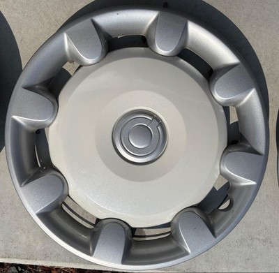 JDM Daihatsu canvas wheel caps 4 pieces no cracks. (No Tires) - Image 3
