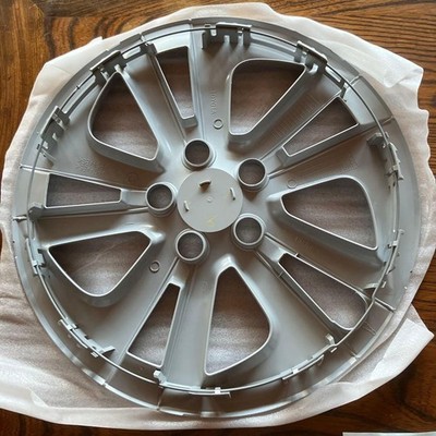 JDM Toyota Prius 50 early model 15-inch wheel covers 3 sets (No Tires) - Image 2